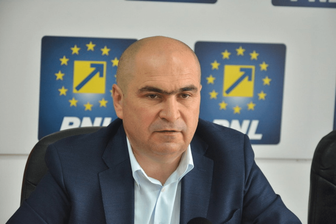 Bolojan: Coaliția poate corecta numărul angajaților la stat și vârsta pensionarilor „speciali”