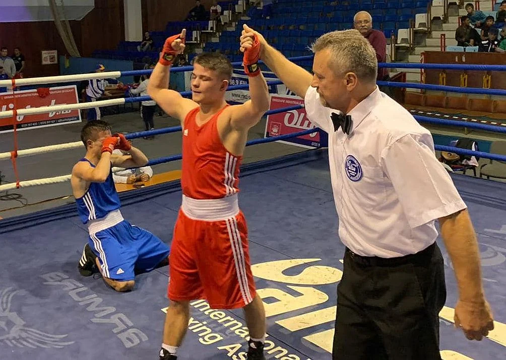 Box: Cosmin Gîrleanu a obţinut a doua sa victorie la profesionişti