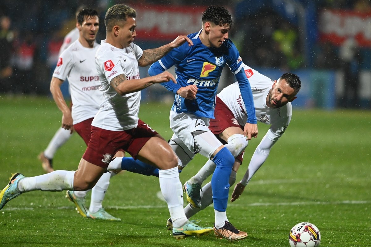 Calcule pentru titlul din Superliga. Farul poate deveni campioană etapa viitoare! Speranțele celor de la FCSB