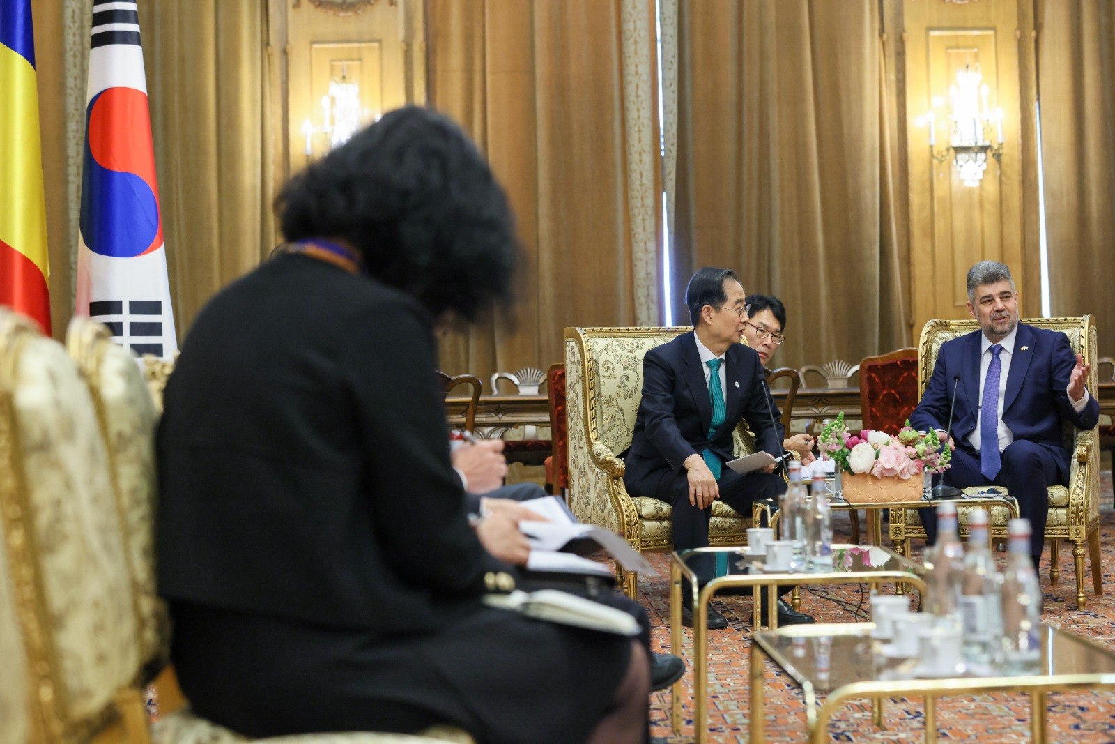 Ciolacu, întâlnire cu premierul Coreei de Sud: Am vorbit despre oportunități în domenii precum energia verde sau tehnologii digitale