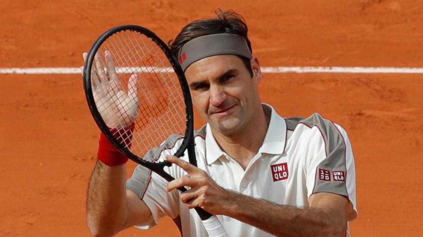 Cu cine s-a fotografiat Roger Federer în timpul vizitei în România. Norocoasa care l-a prins pe elvețian