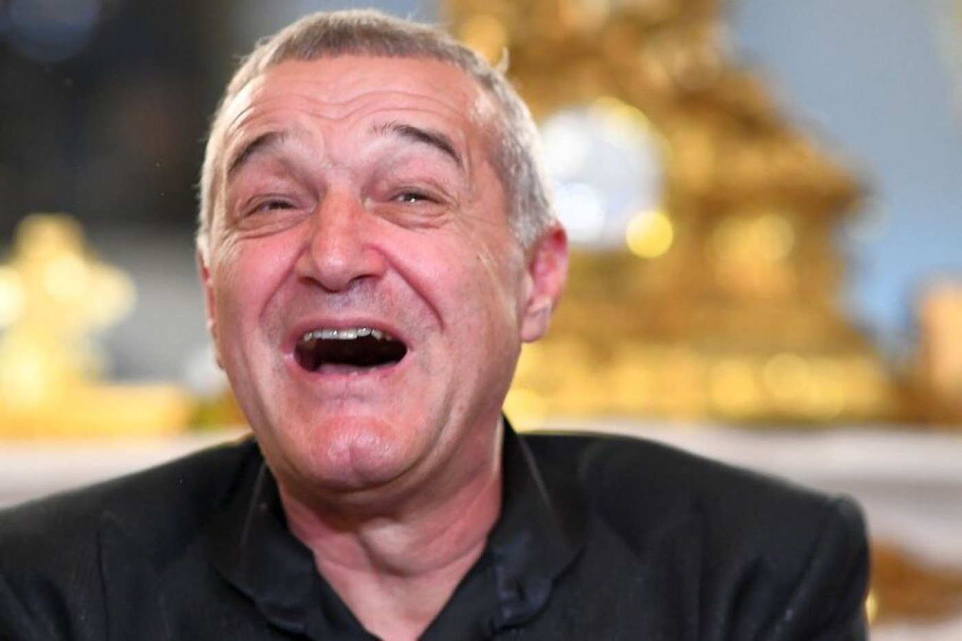Becali are legătură directă cu Ciolacu: Ce i-a promis premierul României