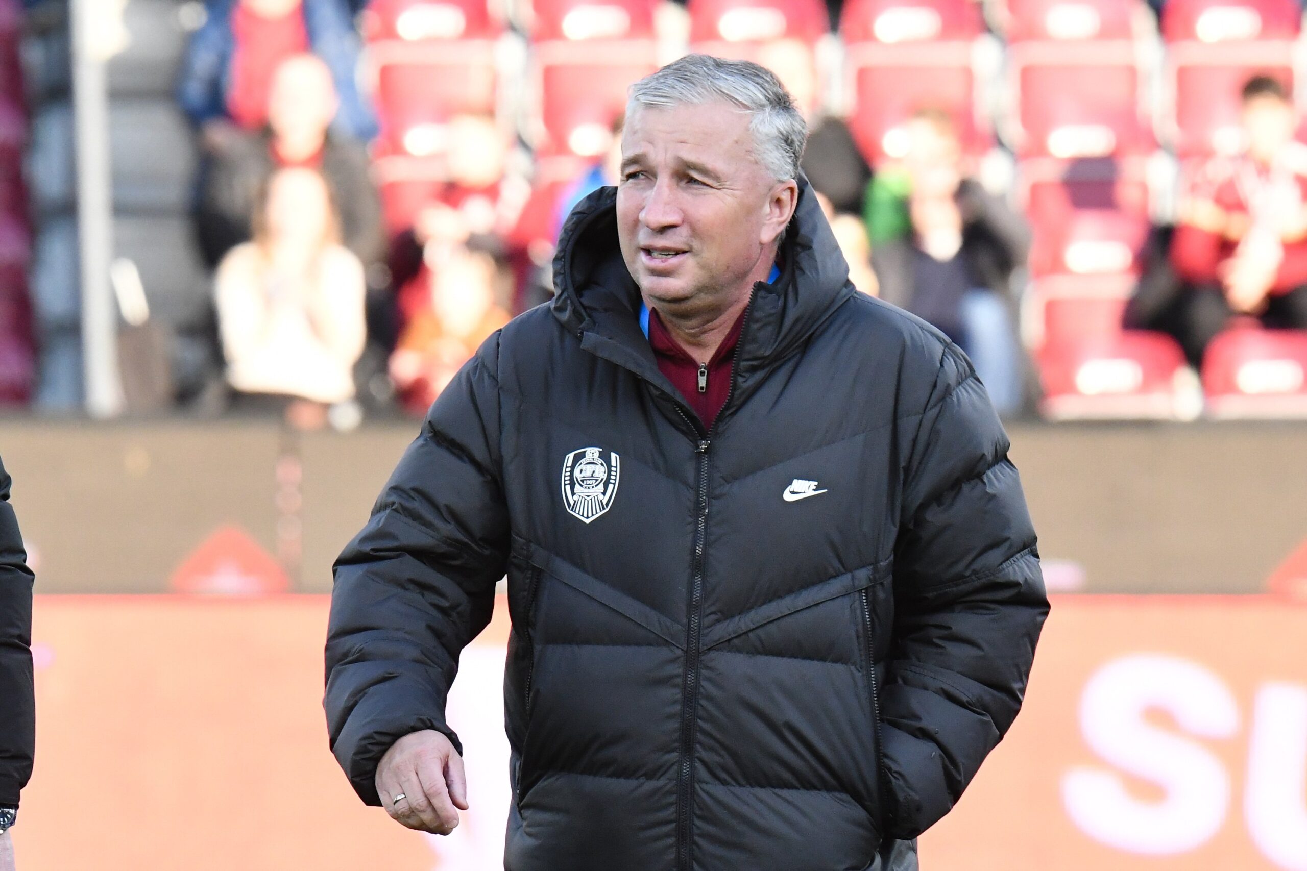 Dan Petrescu, discurs incredibil în vestiar. Vulcanul transformat într-un monument de decență