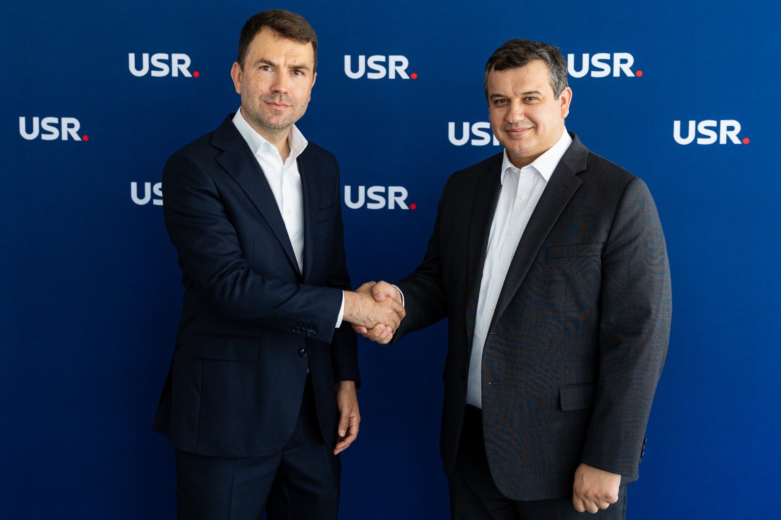 Calcule și culise privind colaborarea USR-PMP ca „alternativă de dreapta“