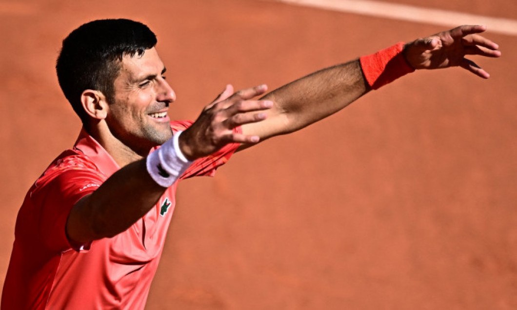 Nebunie în loja lui Djokovici la French Open: Novak, sufocat în uralele publicului VIDEO