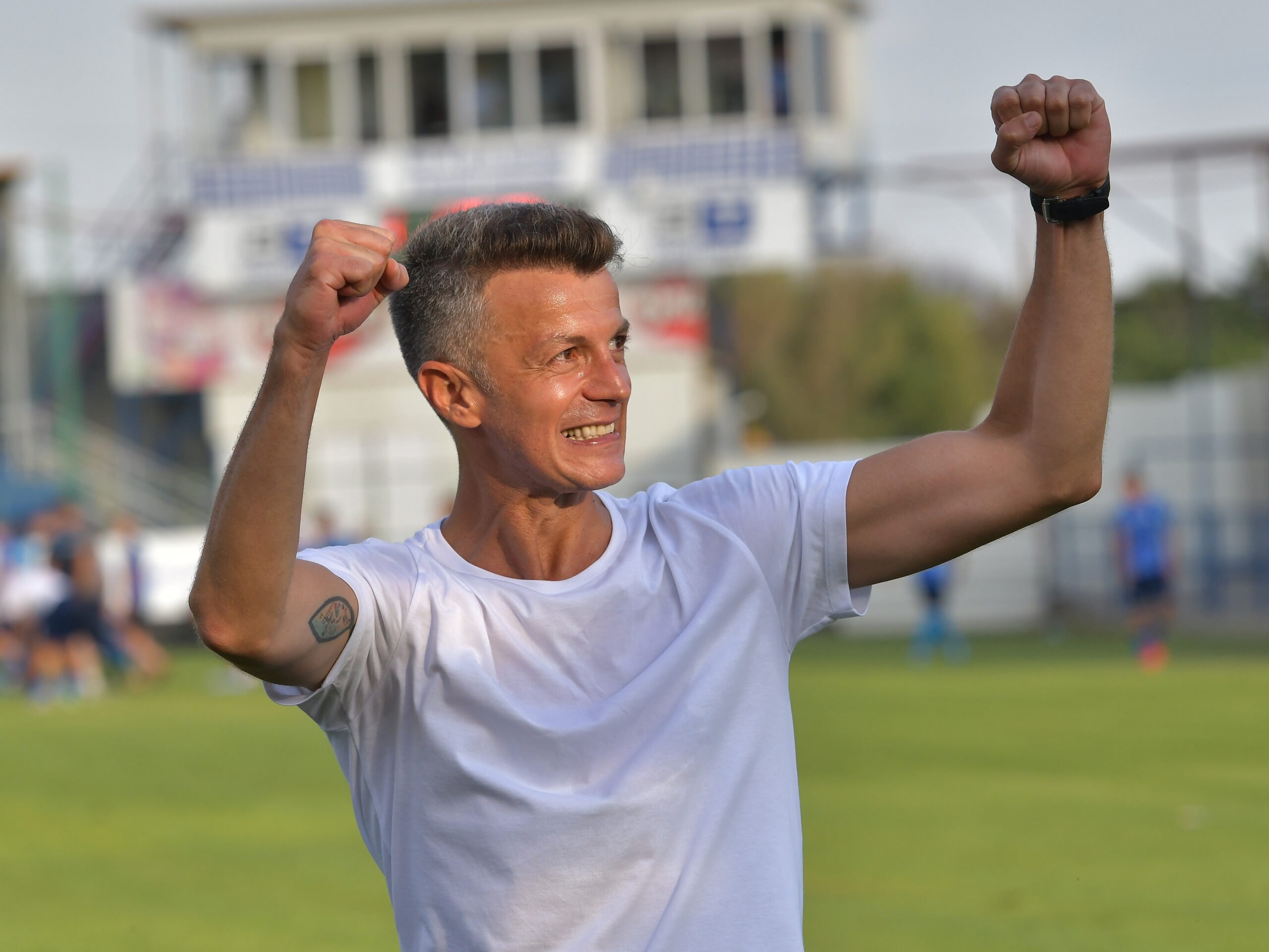 Dinamo – Petrolul, decis de două gafe colosale. Duel încins în „orezăria” de pe Arcul de Triumf VIDEO