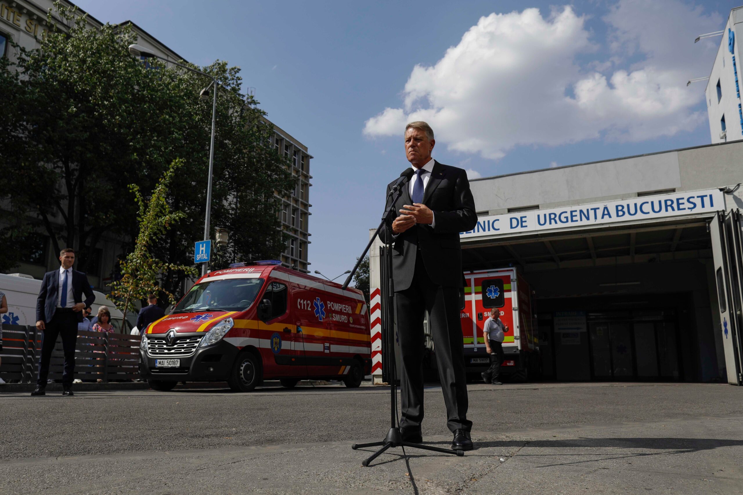 Iohannis: E îngrijorător că avem semnale că sunt elevi care consumă droguri. E o variantă introducerea de teste în şcoli