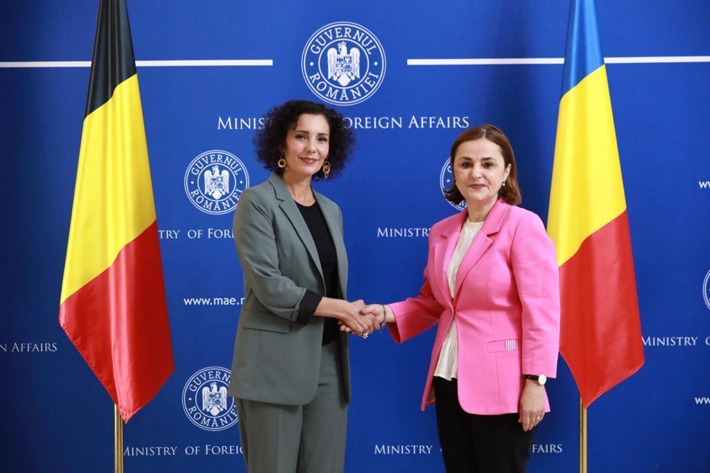 Șefa diplomației de la Bruxelles: „220.000 de români trăiesc în Belgia”. Ce au discutat Odobescu și Lahbib