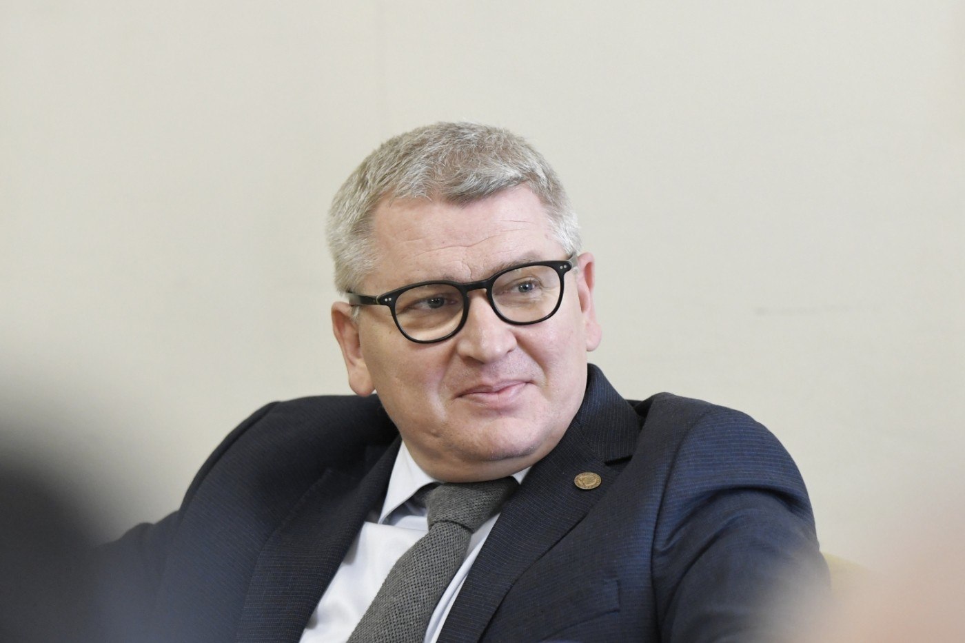 Fără creșteri de taxe și impozite în 2024. Amendamentul, adoptat de Comisiile de buget-finanțe