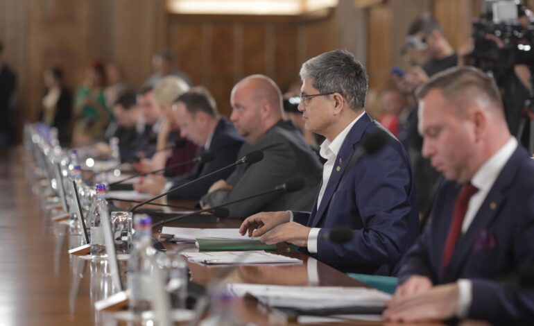 Cum motivează Guvernul lipsa rectificării bugetare şi ce riscuri generează | ANALIZĂ