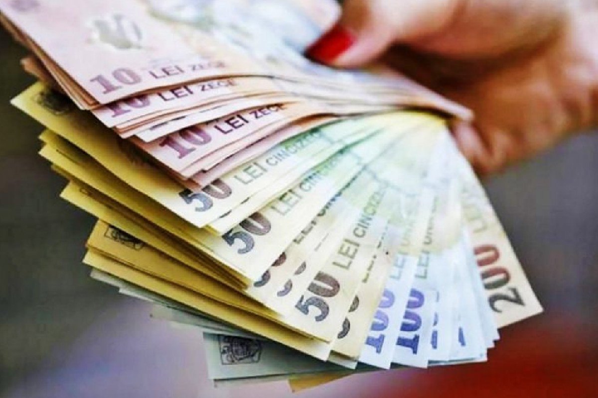 Creștere drastică a numărului de bugetari. Cum s-a ajuns la 30.000 de posturi în plus într-o singură lună