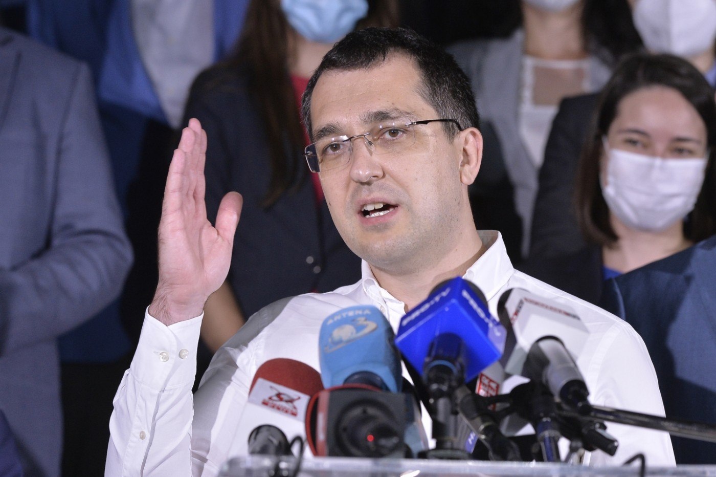 Partid nou, metehne vechi. Cum face USR zid în jurul lui Voiculescu și acuză procurorii că fac dosare politice