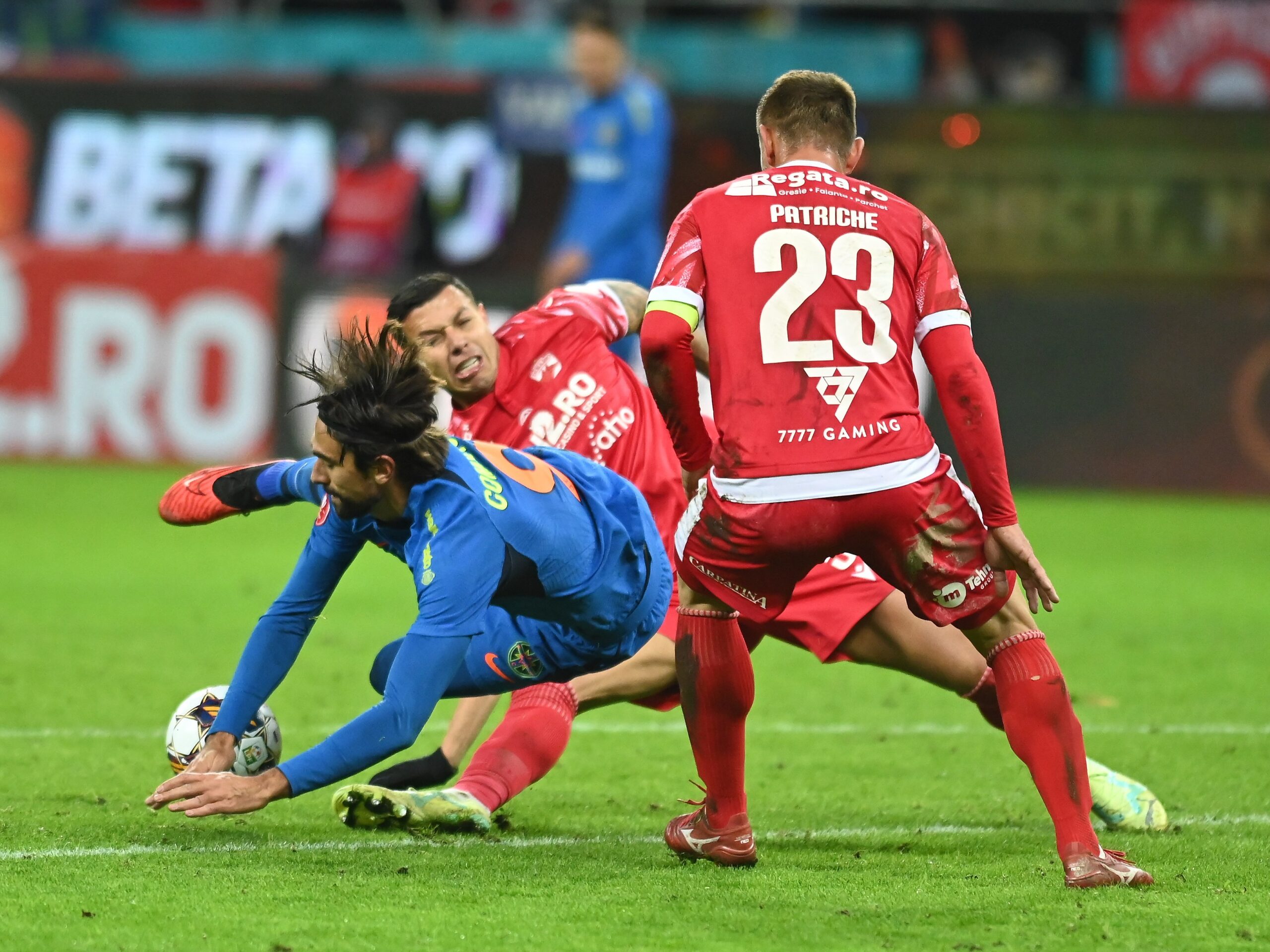 Victorie în deplasare pentru liderul campionatului
