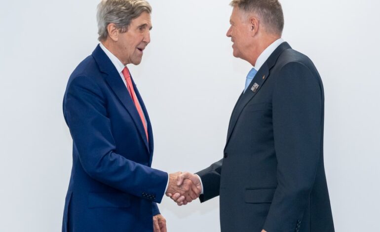 Iohannis s-a întânit cu reprezentatul SUA pentru Climă, John Kerry. Lista subiectelor discutate