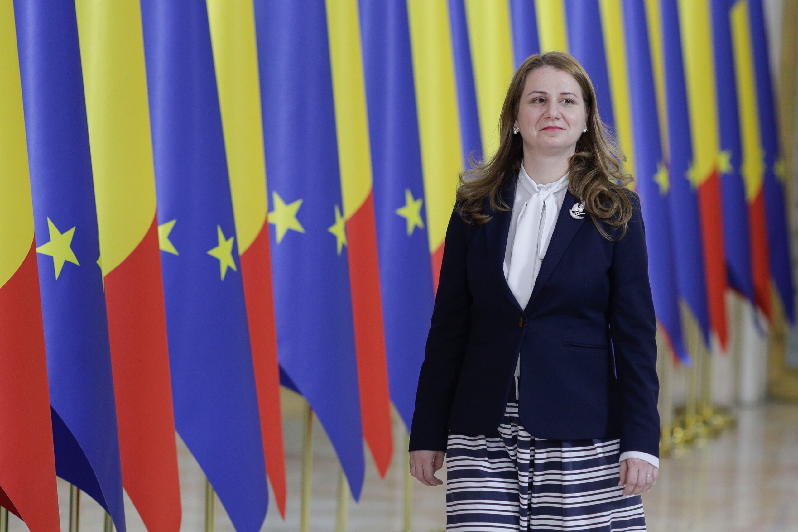 Deca, la dezbaterea moțiunii USR și Forța Dreptei: Sunteţi un pericol pentru viitorul României, dacă nu vă raliaţi la eforturile ministerului