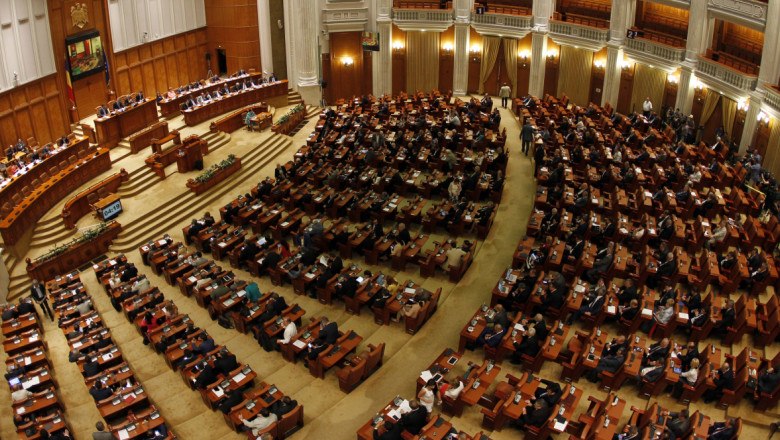 La un pas de adoptare. Legea bugetului și cea a asigurărilor sociale primesc undă verde de la comisii