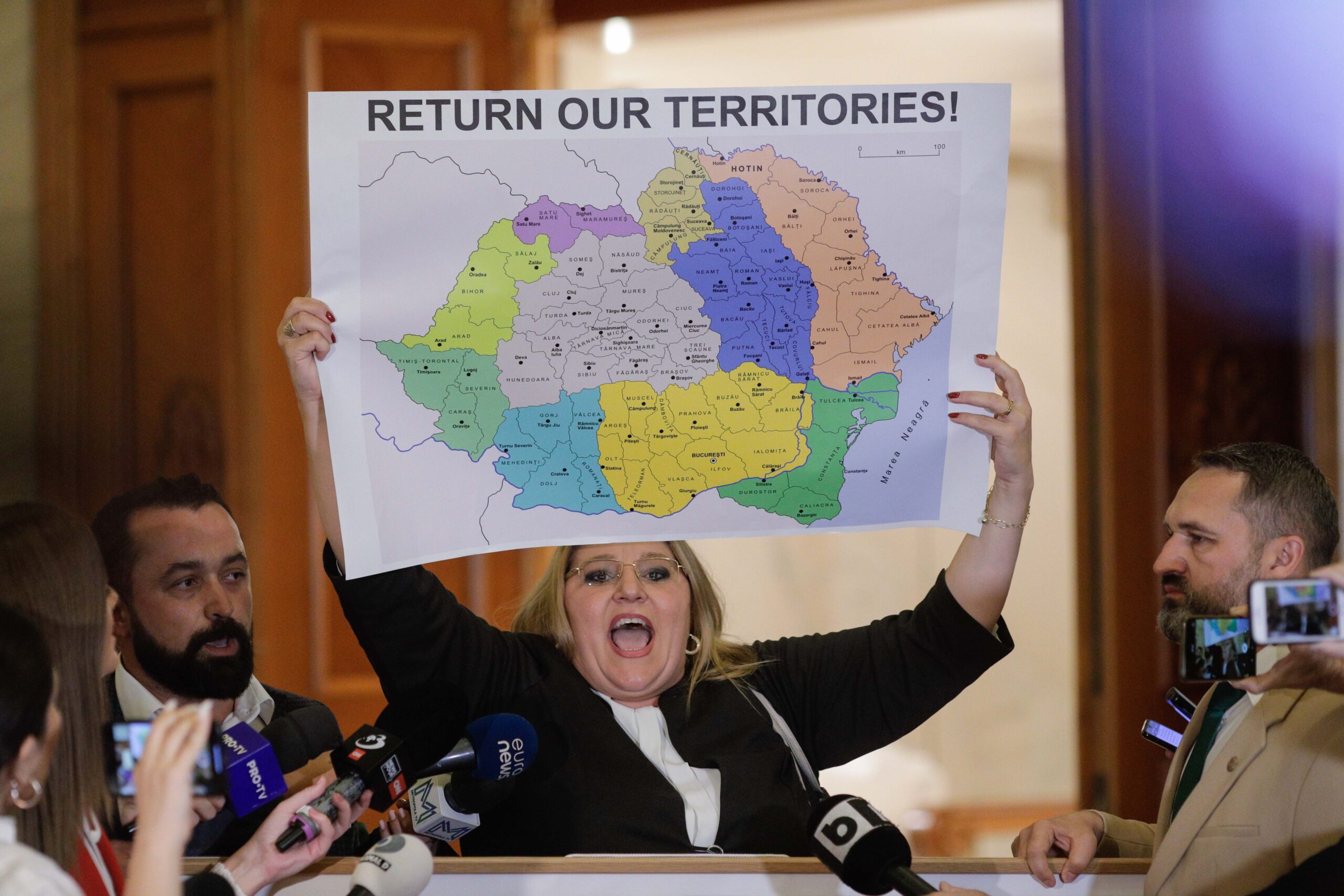 Marile partide politice europene dau startul campaniilor pro-UE. Începe lupta cu extremiștii