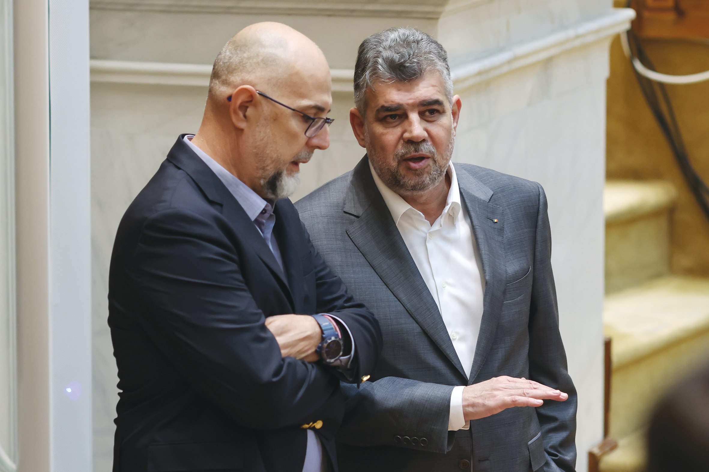 Kelemen Hunor se întreabă cu cine ar putea împărţi puterea Marcel Ciolacu, dacă va câştiga: „Cu Nicu sau cu Iohannis?”