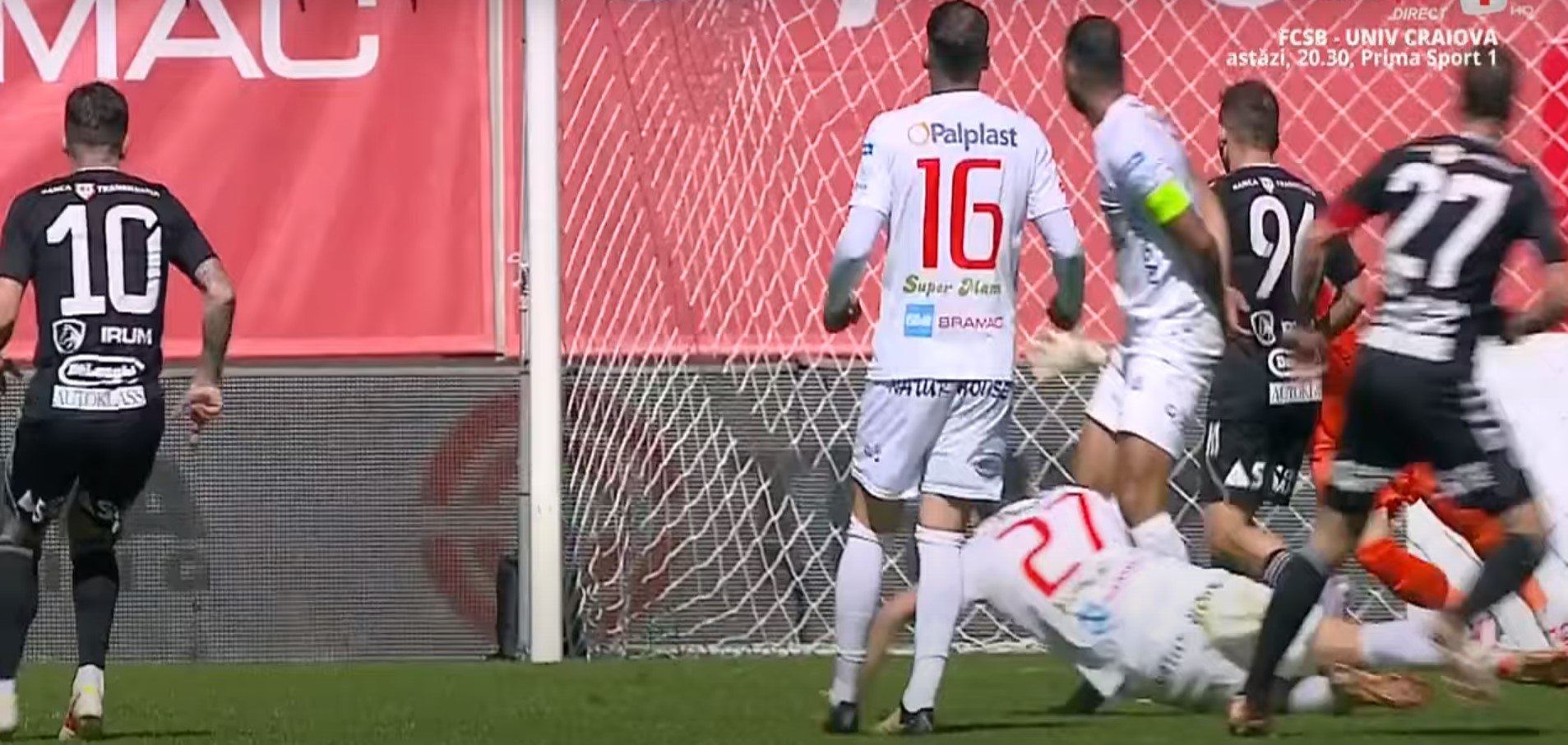 Hermannstadt și Universitatea Cluj, scor 1-1. Meciul, marcat de o egalare târzie