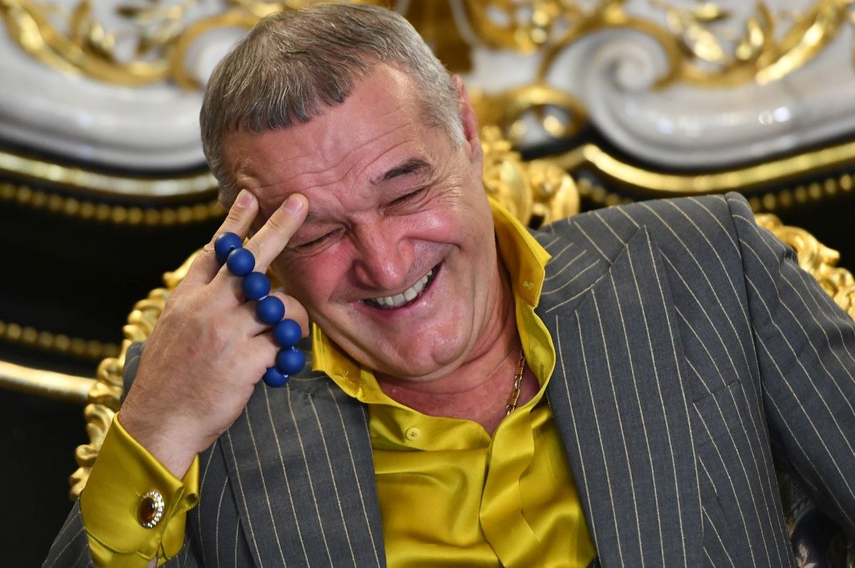 Gigi Becali a vrut o cruce pe cer, din drone, la derby-ul cu Rapid. De ce a renunțat la planul său