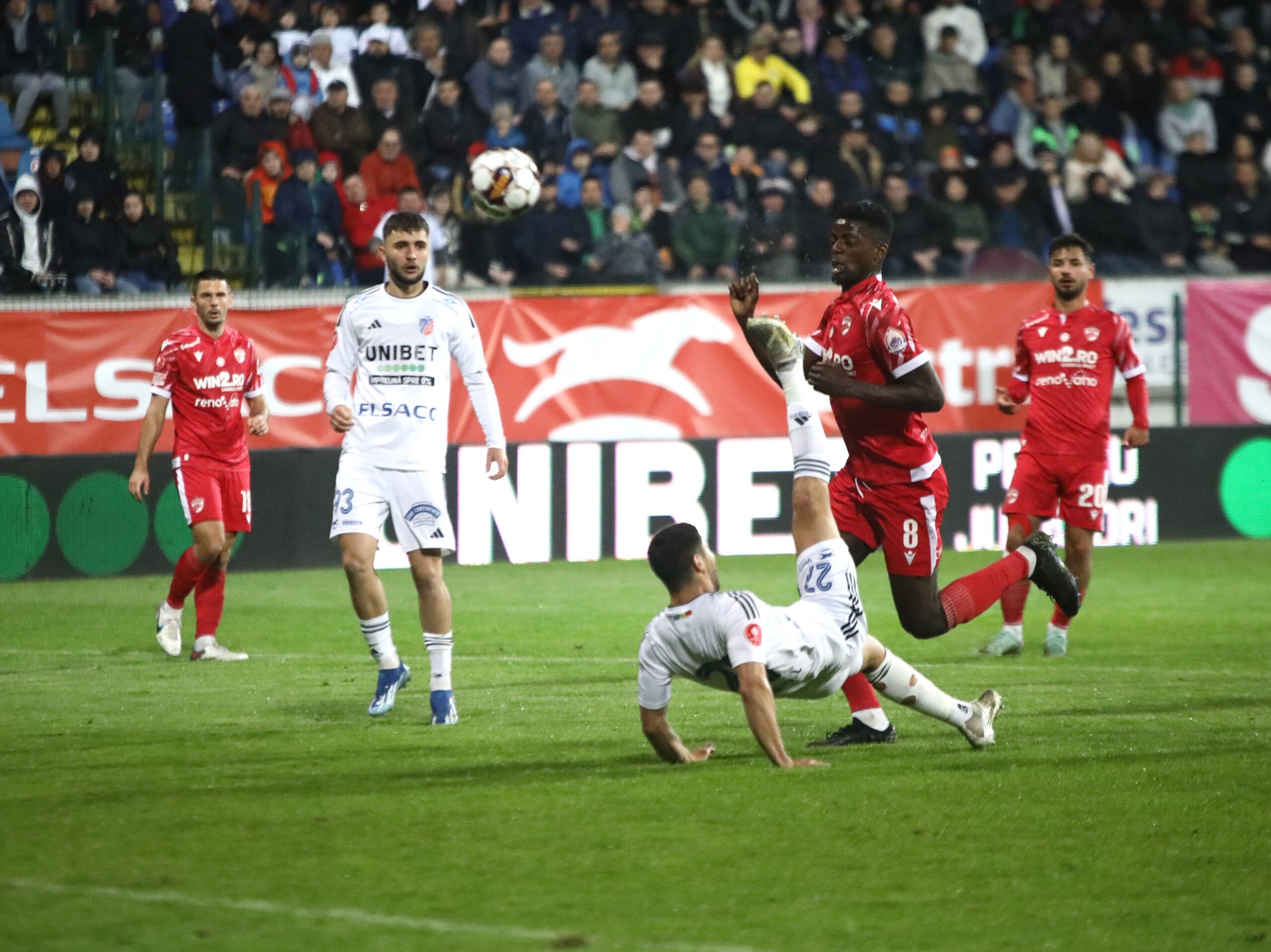 Victorie a FC Botoșani într-un meci cu multe faze de infarct