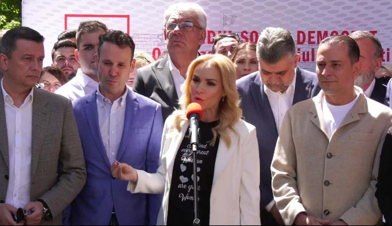 Firea și-a depus candidatura la PMB însoțită de Ciolacu. Ce mesaj a avut pe tricou și ce i-a transmis lui Piedone