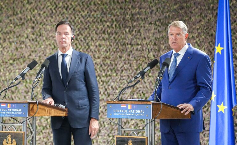 Presa turcă: Iohannis se pregătește de o retragere din cursa pentru șefia NATO