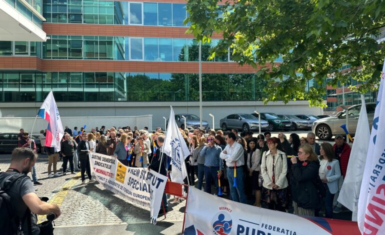 Nou protest al angajaților din aparatul de lucru al Guvernului. Programul de lucru a fost întrerupt și la MIPE