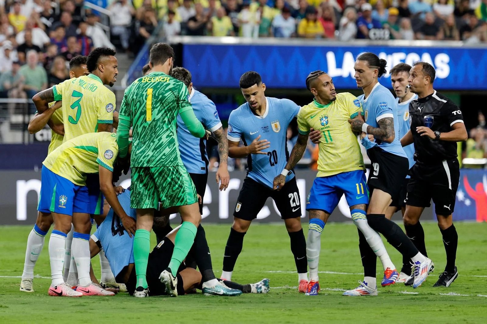 Șoc la Copa America: Brazilia, eliminată. Argentina, drum liber spre un nou trofeu