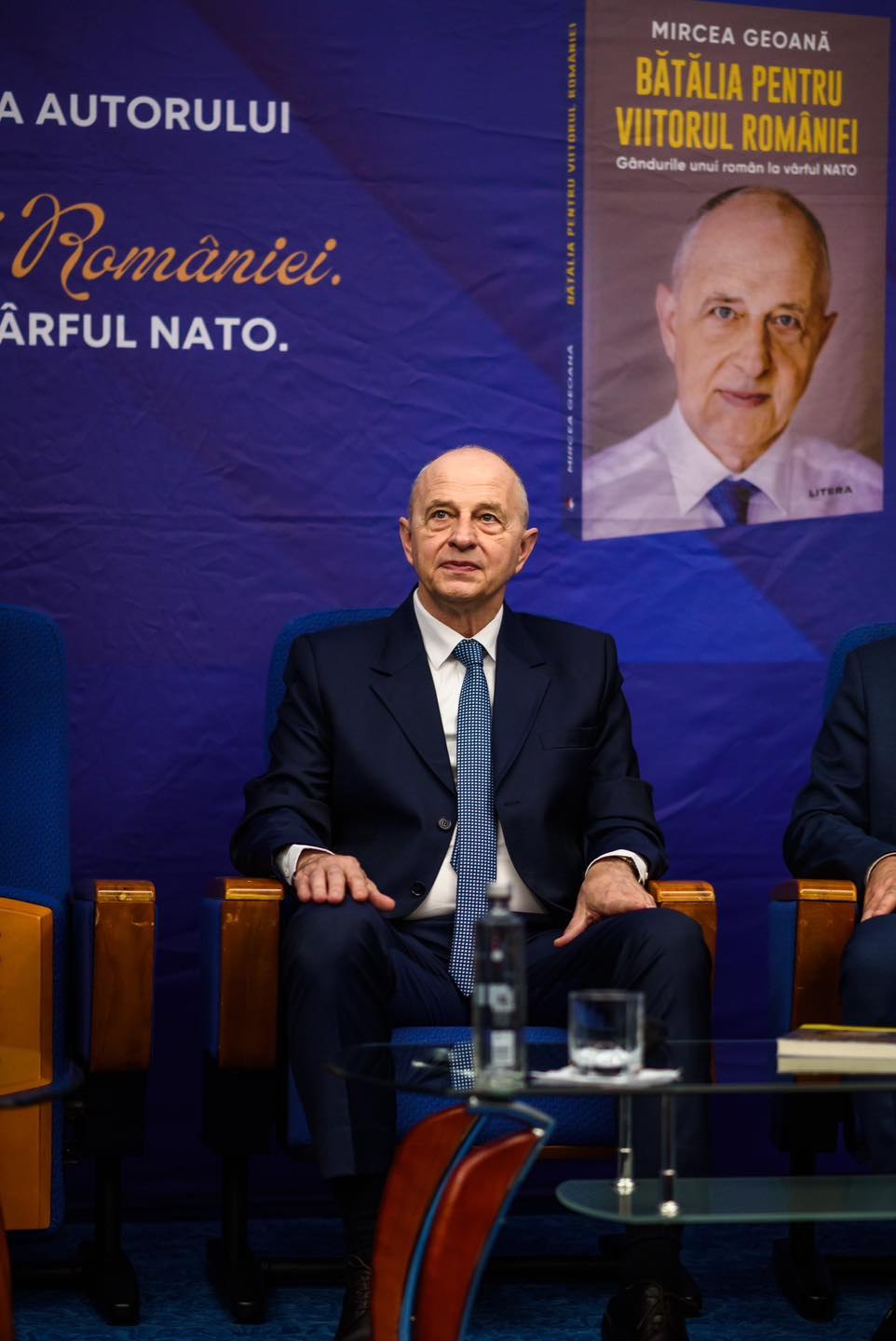 Profil de candidat. Mircea Geoană, diplomatul de elită care vrea să dea NATO pe România