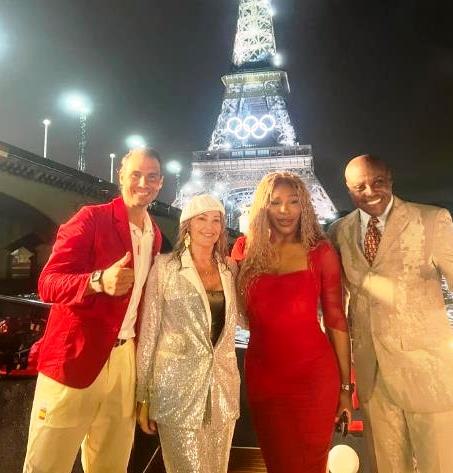 Peripețiile prin care au trecut Nadia Comăneci și alți trei mari sportivi care au dus flacăra olimpică pe Sena FOTO VIDEO