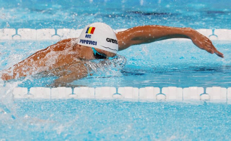 David Popovici, calificare magistrală în semifinale la 200 m liber. Când are loc cursa pentru marea finală