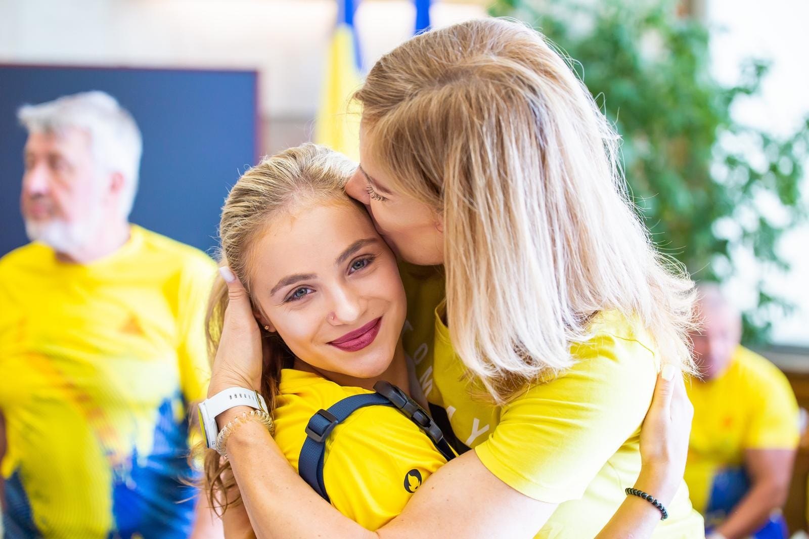 Mama și antrenoarea Sabrinei Voinea: „Noi astăzi aici am întrerupt gimnastica, pentru drepturile noastre nu se zbate nimeni!”