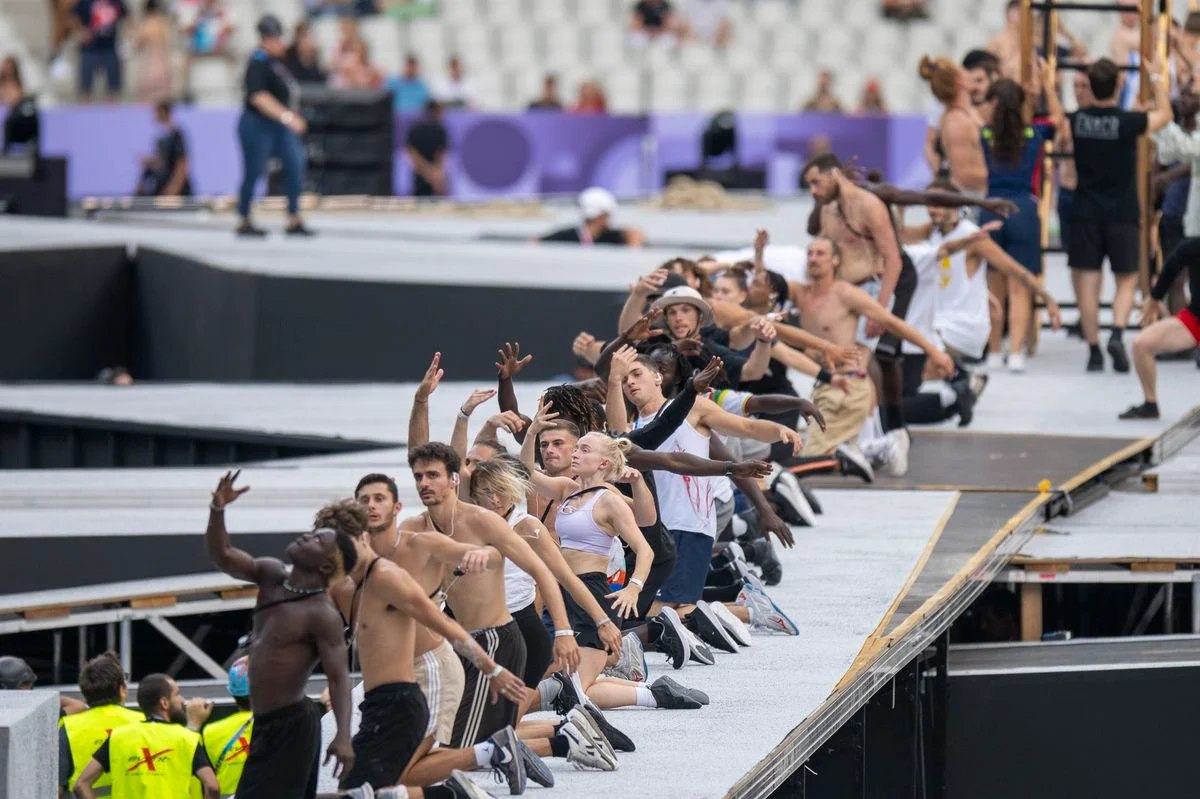 LIVE TEXT | Ceremonia de închidere a Jocurilor Olimpice. Ce momente controversate au pregătit francezii VIDEO