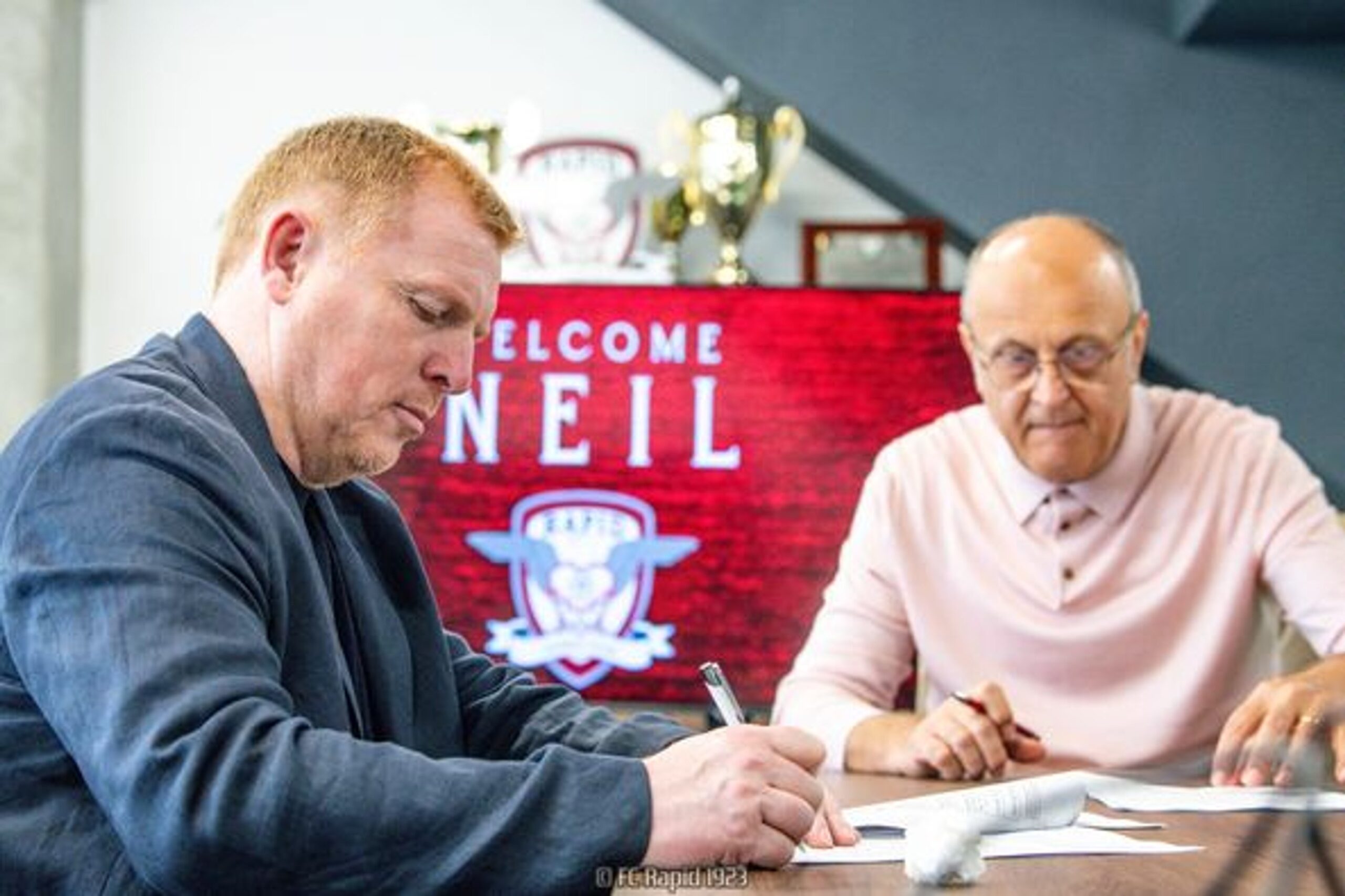 „Cutremur“ la Rapid: Dan Șucu pune banii pe masă pentru a scăpa de Neil Lennon. Ultimele detalii