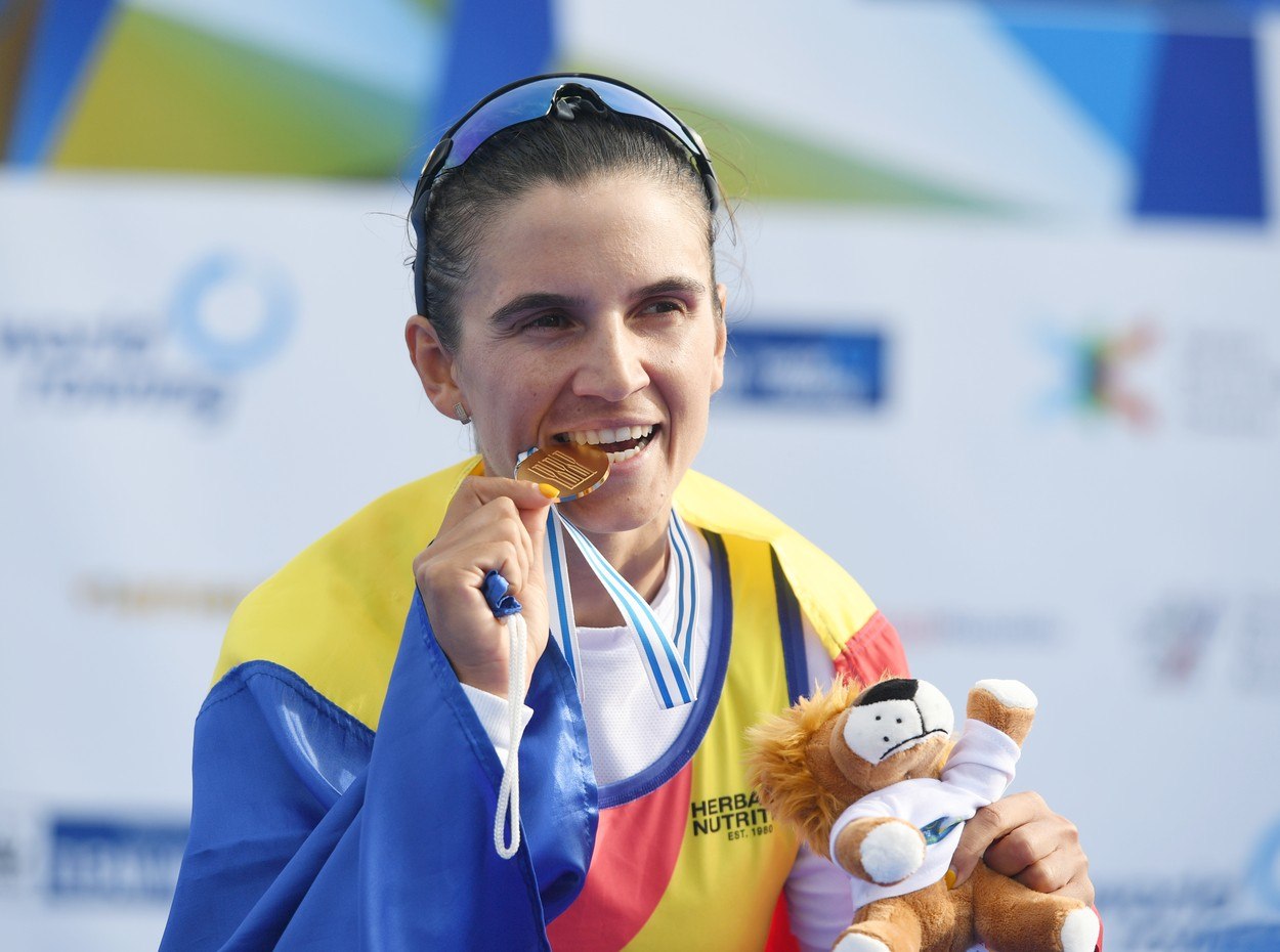 Ionela Cozmiuc îi răspunde dur Doinei Melinte, care bagatelizase medaliile de la canotaj. „Răutate, invidie și frustrare”