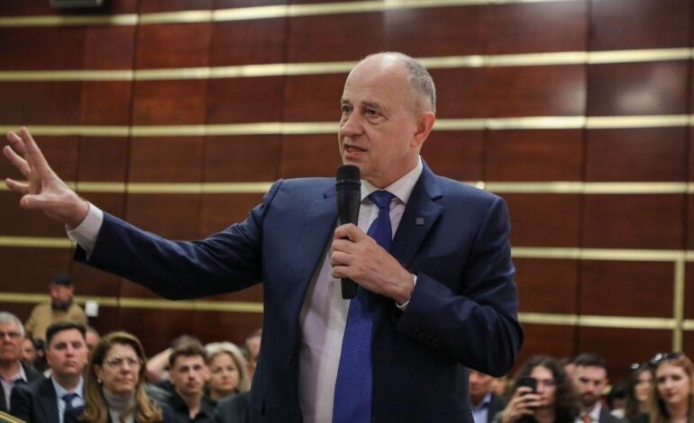 Geoană și Rareș Mănescu, partener de afaceri cu propagandistul rus Kozlov, făceau campanie din luna iunie, potrivit unui e-mail