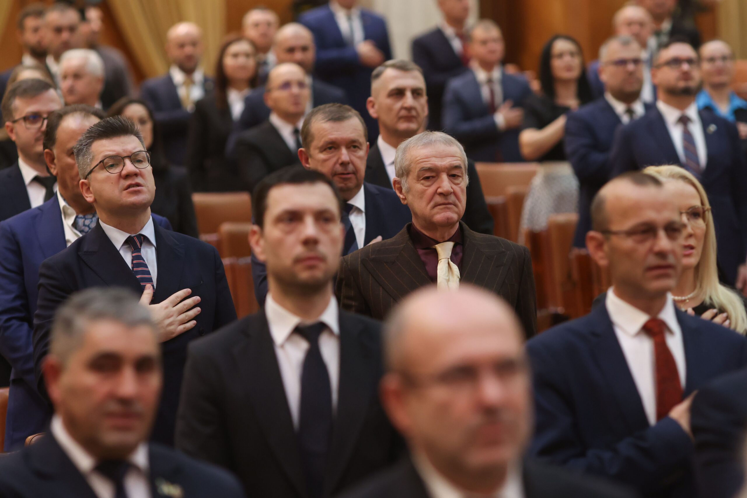 CV-ul lui Gigi Becali, șters de pe pagina Parlamentului. Detaliile neștiute despre primul său mandat