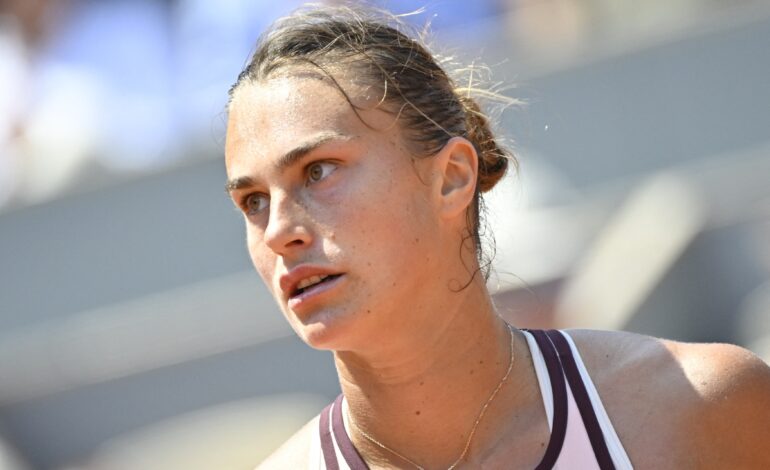 Sabalenka, acuzată că a urinat pe nedoritul trofeu primit la Australian Open