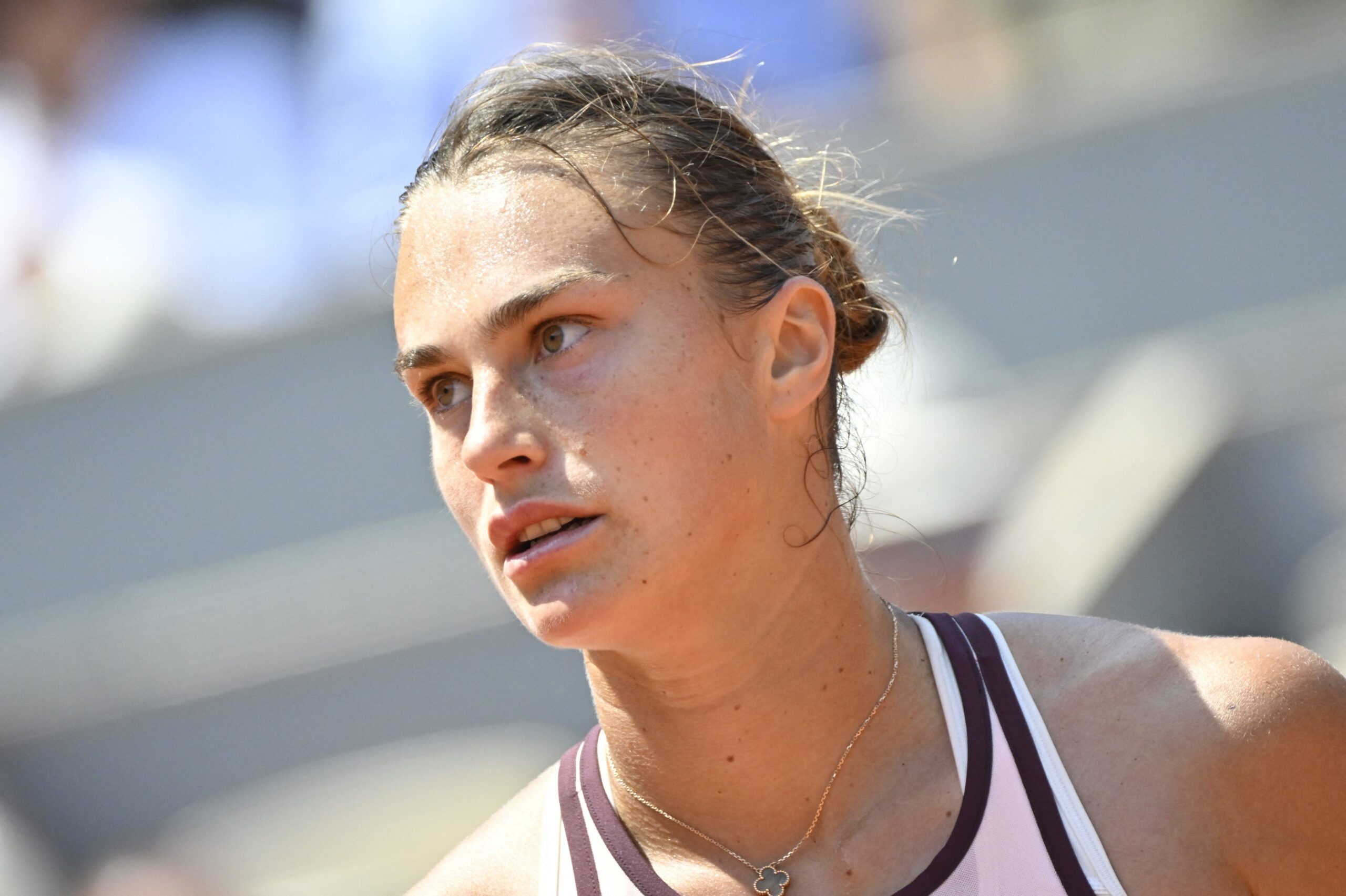 Sabalenka, acuzată că a urinat pe nedoritul trofeu primit la Australian Open