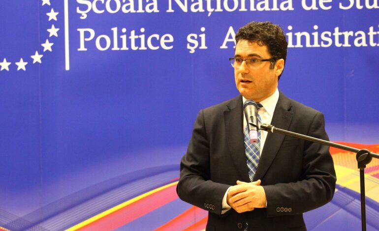 Rectorul SNSPA anunță ca va candida la prezidențiale într-o manieră inedită: „Dosarul meu nu este însoțit de liste de semnături”
