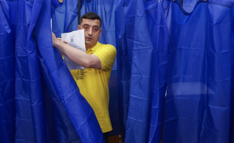 Cum se pregătește șeful AUR pentru alegeri: „Dacă Călin Georgescu nu candidează, George Simion pierde cel mai mult” ANALIZĂ