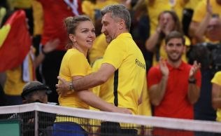 „Adevărul” a avut dreptate! Simona Halep a schimbat sportul și a luat primele lecții