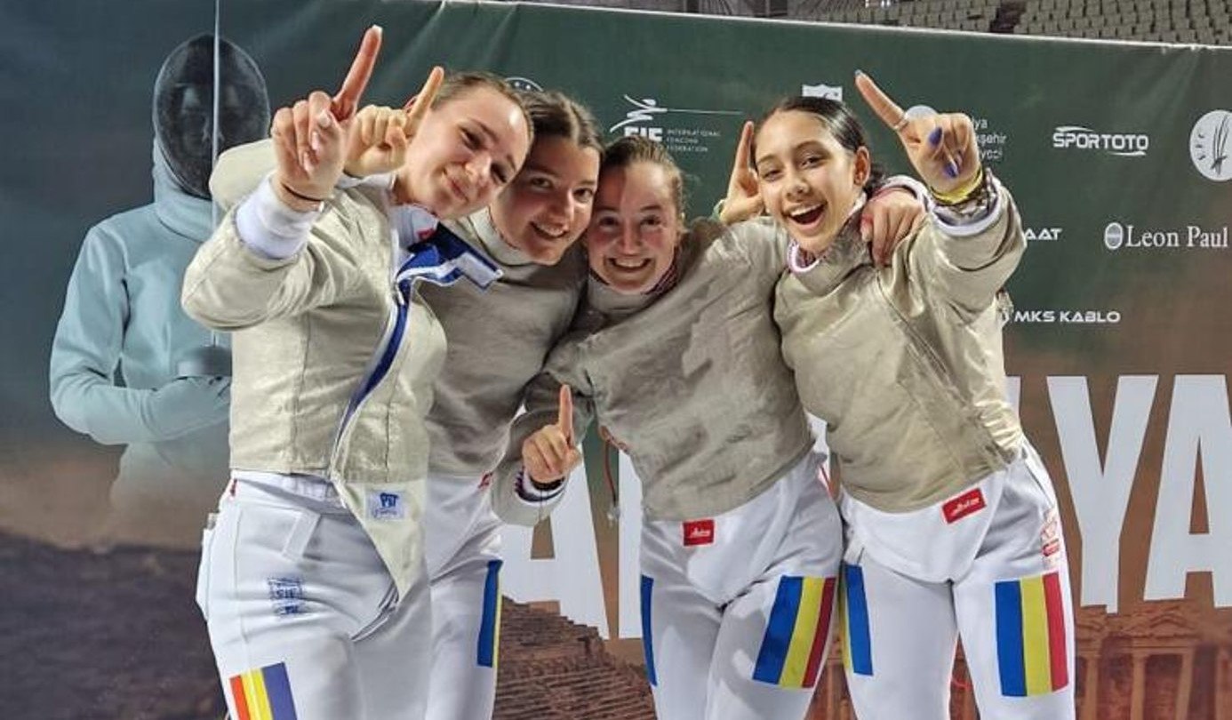 Viitor de aur pentru scrima românească. Tricolorii au cucerit titlul pe echipe la Europene și o mulțime de alte medalii