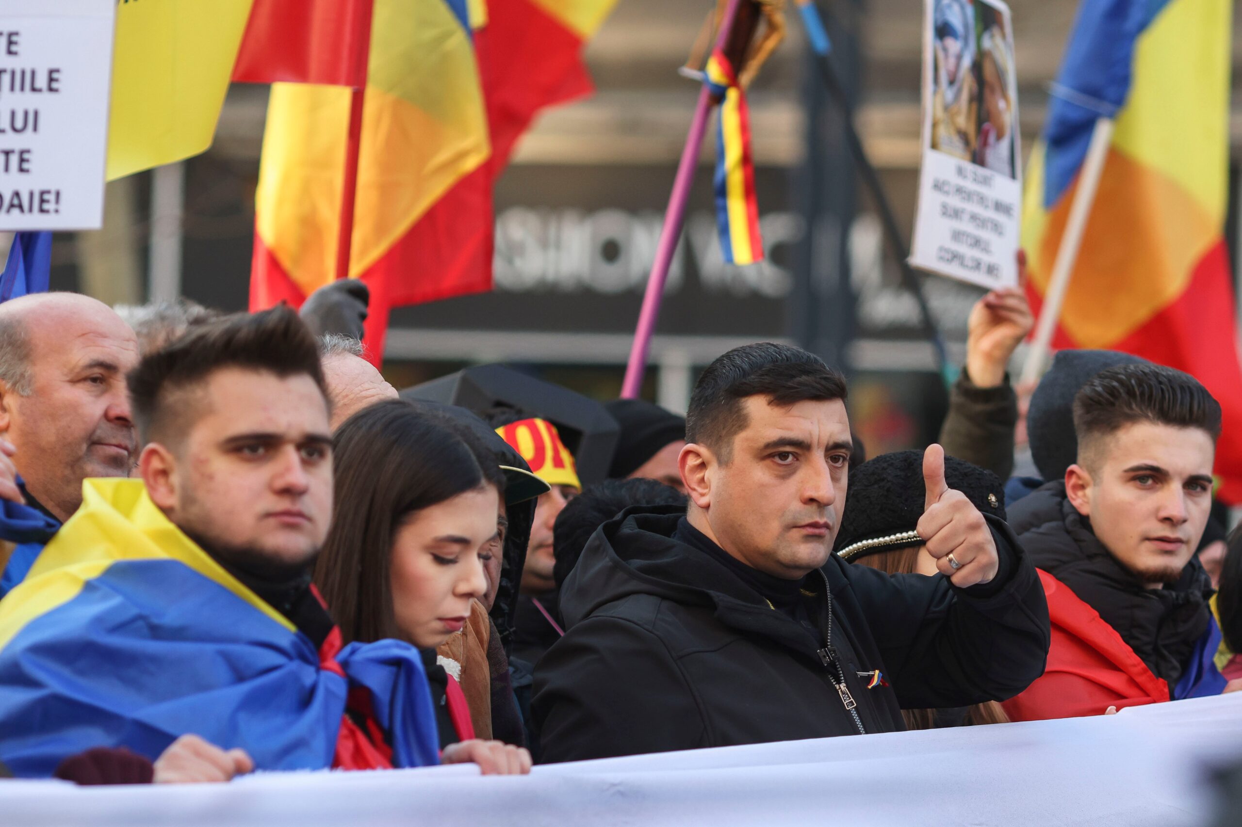 Migrația, noul pariu electoral al AUR, după modelul partidelor suveraniste din Vest