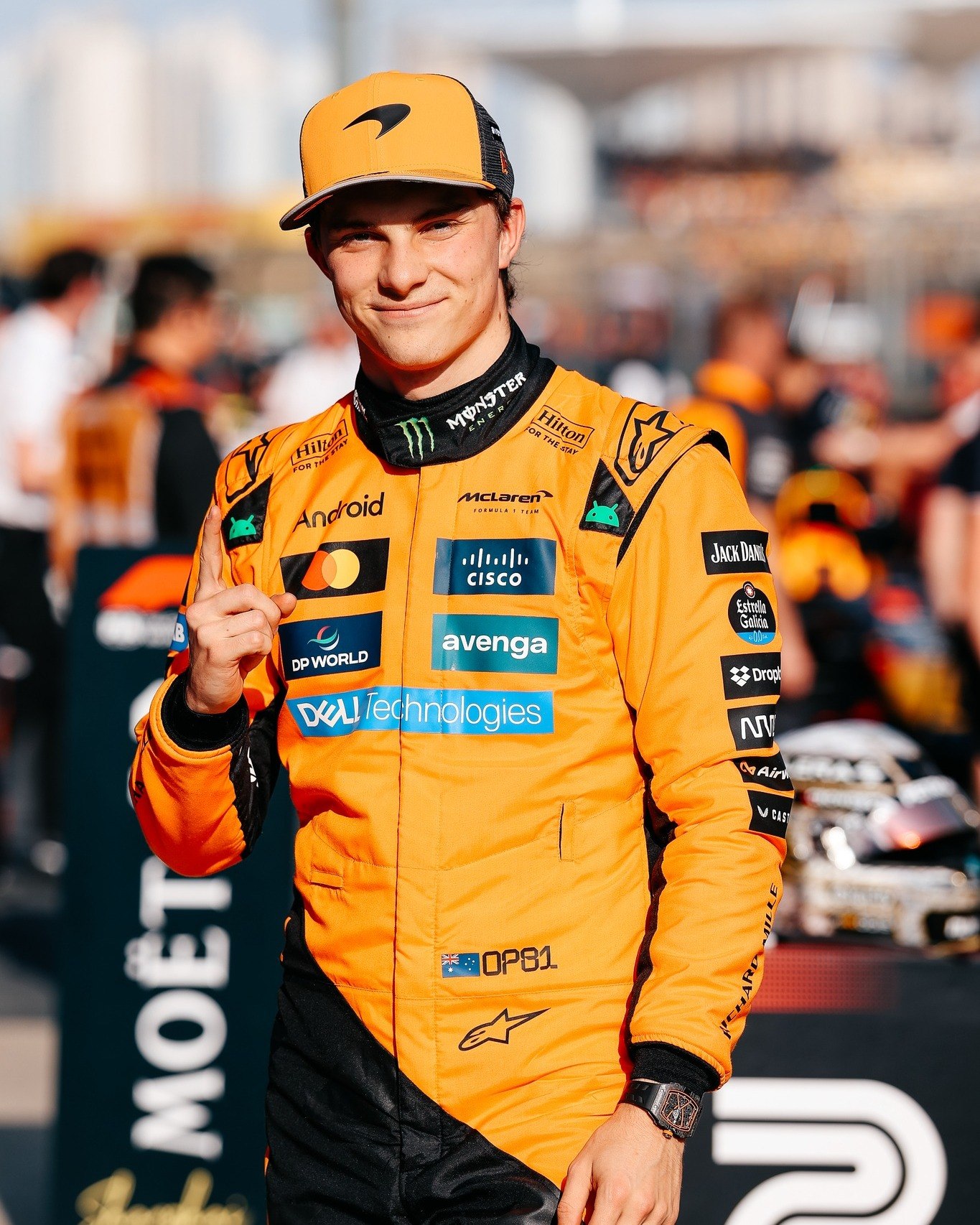 Verstappen și-a găsit nașul în Formula 1. McLaren a dominat total Marele Premiu al Chinei