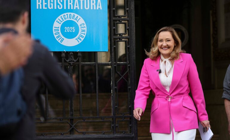 Portret de candidat. Cine este Elena Lasconi, jurnalista ajunsă vârf de lance în USR