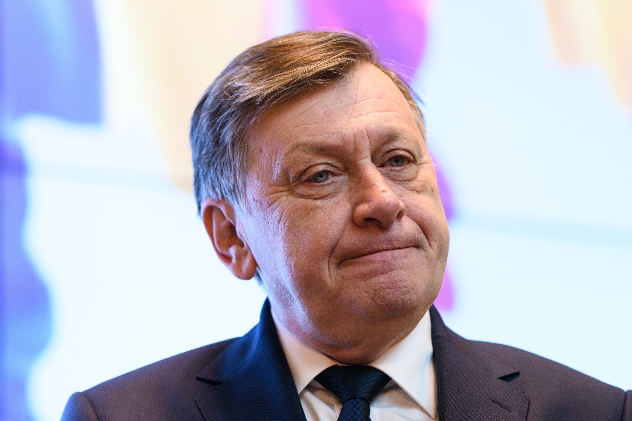 Crin Antonescu critică CNA pentru „cenzura” aplicată lui Marius Tucă. „Așa apar extremiștii, așa se rupe societatea”