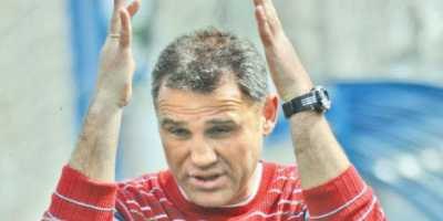 Incitare la violență în curtea Internelor: trebuia să le dau două șuturi în fund și două palme după ceafă!