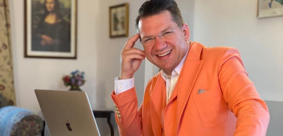 Reacții la insultele josnice ale lui Mihail Neamțu. Profesorului Radu Preda: „O mo(n)stră de golăneală autentică”